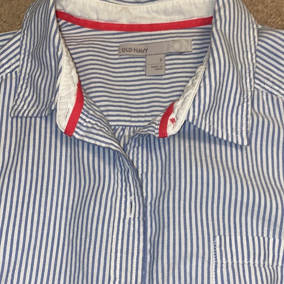 Button down top - Picture 2 of 3